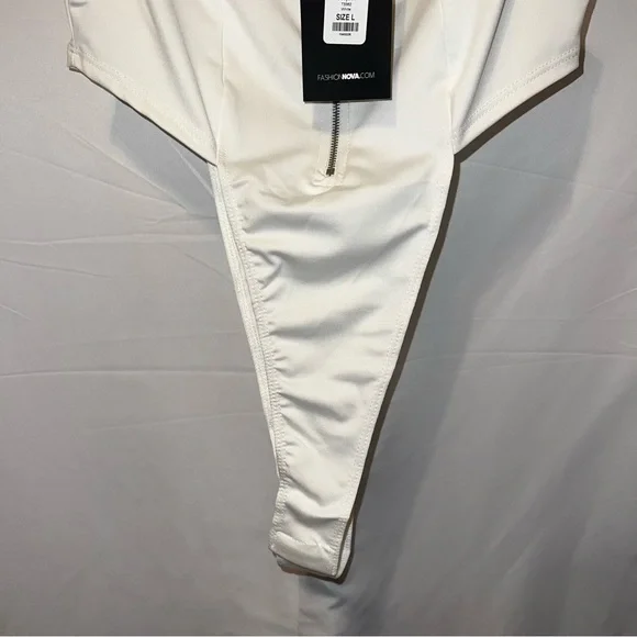 Highly Cut Bodysuit - White - Picture 5 of 11